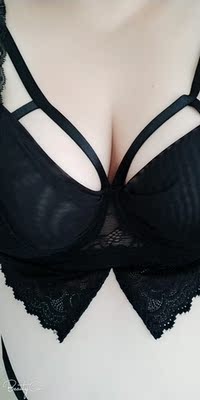 宝贝超级棒，特别拢胸，很挺！！大爱