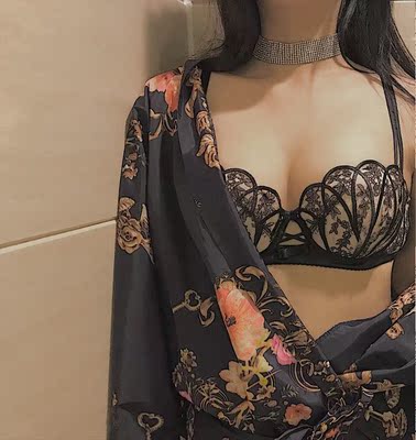 店主家的内衣简直不要太好看,穿着很舒服,我小胸都会有沟,主要是颜值高!!!!男朋友都说好看哈哈哈哈哈哈。以后会常光顾的,喜欢的仙女们真的别犹豫了,感觉我之前穿的都市丽人都弱爆了。 店主家的内衣简直不要太好看,穿着很舒服,我小胸都会有沟,主要是颜值高!!!!男朋友都说好看哈哈哈哈哈哈。以后会常光顾的,喜欢的仙女们真的别犹豫了,感觉我之前穿的都市丽人都弱爆了。