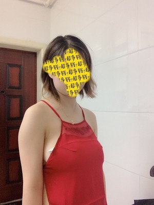 这个正红色非常好看哦,比较性感,还有丁字裤穿起来和诱惑。 这个正红色非常好看哦,比较性感,还有丁字裤穿起来和诱惑。