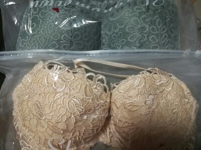 质量不错，颜色没有一点色差，款式也很好看，活动两套99元很划算