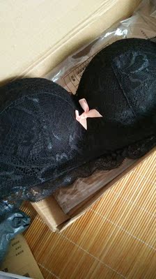 刚收到非常满意  店家非常贴心还送了一个加长扣    包装也很好   质量也是棒棒哒棒棒哒！