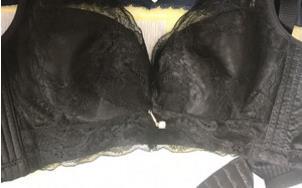 大家都说微家的文胸那么好，我选了好久，选了这两款，穿了之后真的好舒服，也不紧绷，特别适合，不说假的，这是我穿过最好穿的内衣了。尤其是薄杯的，超级软，超级舒服，我这是体验过才来发的评论噢，月舞飞樱那款罩杯薄厚适中，刺绣的质量非常好，然后穿上身很合适，包的好，就买平时穿的尺码，反正我觉得都很满意，马上我就介绍给我的朋友了，怎么之前都错过那么久，要是一早就知道那就好了，因为是小胸的，网上买文胸很难买到合适的，我买的润微家这两款小胸也可以穿刚刚好，聚拢效果也挺好的没有钢圈不勒人，所以我决定以后都要买你家的。