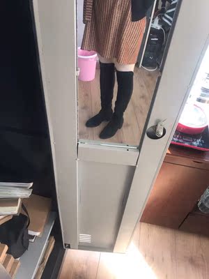 值得等待这么长的一双靴子！已经安利给小伙伴了！包裹性很好，超级显瘦！鞋面鞋底各方面质量都很好，还有就是脚感超级舒服，关键特别好穿好脱！是我理想中的一双靴子！带娃，逛街真的毫无负担，走出去回头率超级高，小激动呢，嘻嘻