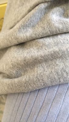 裤子挺好哒，布料柔软大小正好，就是颜色不太好看，不太正灰，灰里还带微绿色。