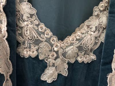 质量还不错，物流也快，没洗不知道会不会掉色，摸起来质感还行