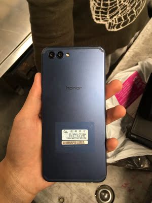 讨论解说荣耀V10和10GT手机那个好，评测细节对比，真相大曝光！