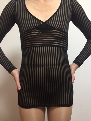 穿着还行 稍微有点紧