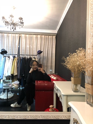 质量特别好，松紧也很大，一般120斤的我感觉穿s就可以，比较喜欢贴身的效果，穿上不会很勒，是那种很舒服的面料。发货还可以吧～