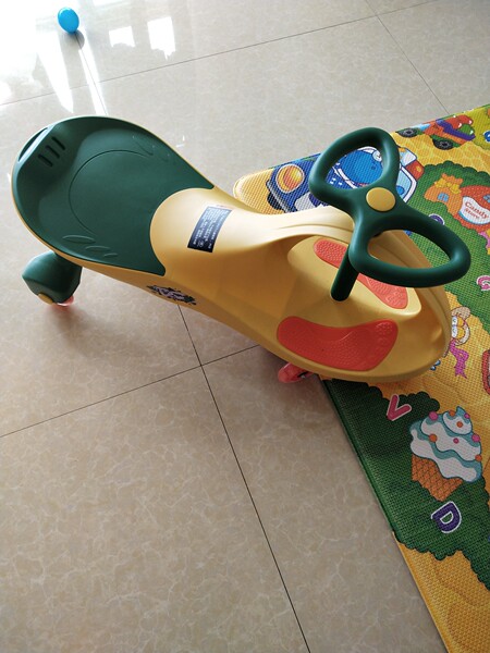 babycare万向轮可坐溜溜车如何呢口碑好吗