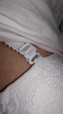 穿上还可以呢，性感，聚拢型内衣让胸小的人穿衣不尴尬，好评，物有所值