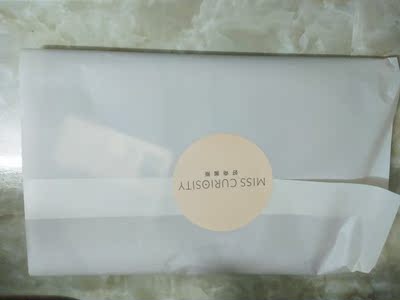 外包装有一点扁，但是不影响。面料很舒服。