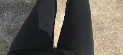 衣服面料很舒服，质量很好，很有弹性，穿上很显瘦！显瘦！显瘦！重要的事情说三遍！各位小仙女们，赶紧下手吧。