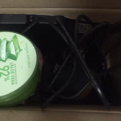 送的芦荟胶和眼睛都很实用，不戴的话眼睛肯定受不了，才用了三次，不知道效果如何，期待吧