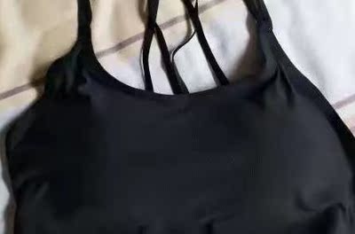 内衣很好，又轻又薄穿着很舒服，夏天穿漏背也不怕，穿什么衣服都好看，很喜欢