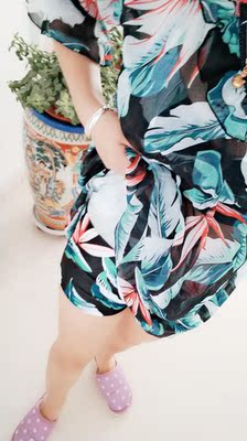 蜜月必备首选，很满意，而且不显胖！发货也很快，良心推荐！