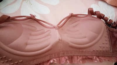 很不错哦，这个颜色好喜欢，聚拢效果超级棒，没有束缚感，原以为细带子会勒的，谁知道竟没有👍