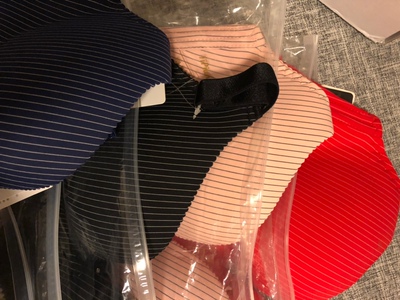 这款真的好穿，回购把颜色都买齐了。囤着过年穿咯