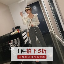 (photographed five-fold) 2021 new hollowed-out long-sleeved cardiovert-shirt woman loose with slim V-collar strap short-covered hood