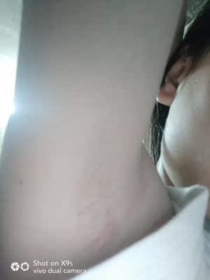 宝贝特别好 包装很上档次 满意 物流给力 卖家很用心的回答问题 总之很好 是我最满意的购物 使用效果： 脱的很干净 我很满意 给个好评 还送了舒缓水 很用心的卖家 建议大家购买步骤一步一步的来 把宝贝写的很详细呢~~~~~~~~~ 特别说明： 没有刺痛感 也没有过敏 特别温和 我很喜欢 好评一下 以后还会来你家的 满意 5分