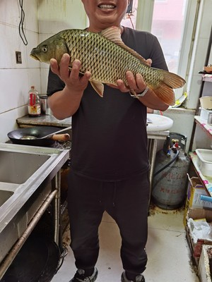 应该不错,特别轻,特别互现钓大鱼没问题,绝对趁手 应该不错,特别轻,特别互现钓大鱼没问题,绝对趁手