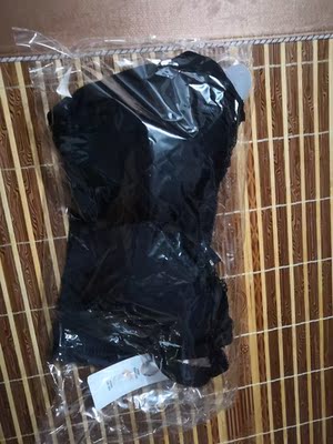 之前在实体店买过一件粉色的,聚拢效果挺好的,这次又买一件黑色的,不错 之前在实体店买过一件粉色的,聚拢效果挺好的,这次又买一件黑色的,不错