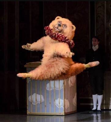 我是我们村第一个在淘宝上买东西的人。这里大部 分人是不网购的。他们们买东西价格一般不超过五块, 听说我在淘宝买东西后,整个村都震惊了,村长跑到我 家里问我爸说我是不是疯了?老公跟我闹离婚,说这 日子没法过了,面对重重压力,我坚持要买。我相信我 这个月的工资不会白花,终于快递我怀揣着激动的心 情,颤抖的打开包裏,霎那,感觉我的眼都要亮 瞎了,啊这颜值、这手感、只怪我读书少,这质量、无 法用华丽的语整个言来形容它。我举着它,骄傲的站 在村口,村都沸沸腾了,更有人喊我给他们看,我不给他们们看,他们 就跳井。吓得我赶赶紧收起宝贝,挤出人群落荒而逃。 为测试宝贝效果,我立刻去我们村高达100米山上村 长家客厅里用。用完后,在全村人羨慕的目光中,仰首 挺胸扬长而去 我是我们村第一个在淘宝上买东西的人。这里大部 分人是不网购的。他们们买东西价格一般不超过五块, 听说我在淘宝买东西后,整个村都震惊了,村长跑到我 家里问我爸说我是不是疯了?老公跟我闹离婚,说这 日子没法过了,面对重重压力,我坚持要买。我相信我 这个月的工资不会白花,终于快递我怀揣着激动的心 情,颤抖的打开包裏,霎那,感觉我的眼都要亮 瞎了,啊这颜值、这手感、只怪我读书少,这质量、无 法用华丽的语整个言来形容它。我举着它,骄傲的站 在村口,村都沸沸腾了,更有人喊我给他们看,我不给他们们看,他们 就跳井。吓得我赶赶紧收起宝贝,挤出人群落荒而逃。 为测试宝贝效果,我立刻去我们村高达100米山上村 长家客厅里用。用完后,在全村人羨慕的目光中,仰首 挺胸扬长而去