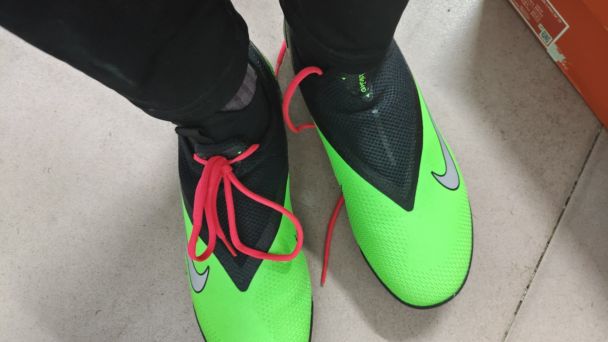 深度测评暗煞2次顶足球鞋怎么样呢?评测好不好?内幕分析评测