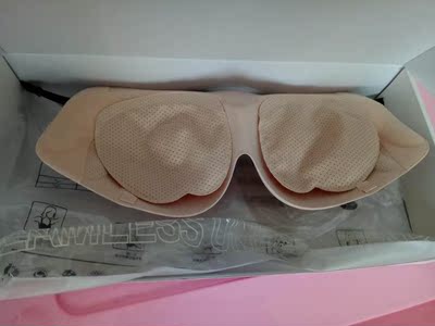 内衣很服帖，面料摸着很不错，聚拢效果非常棒，穿着一天也没有移位滑落，非常满意