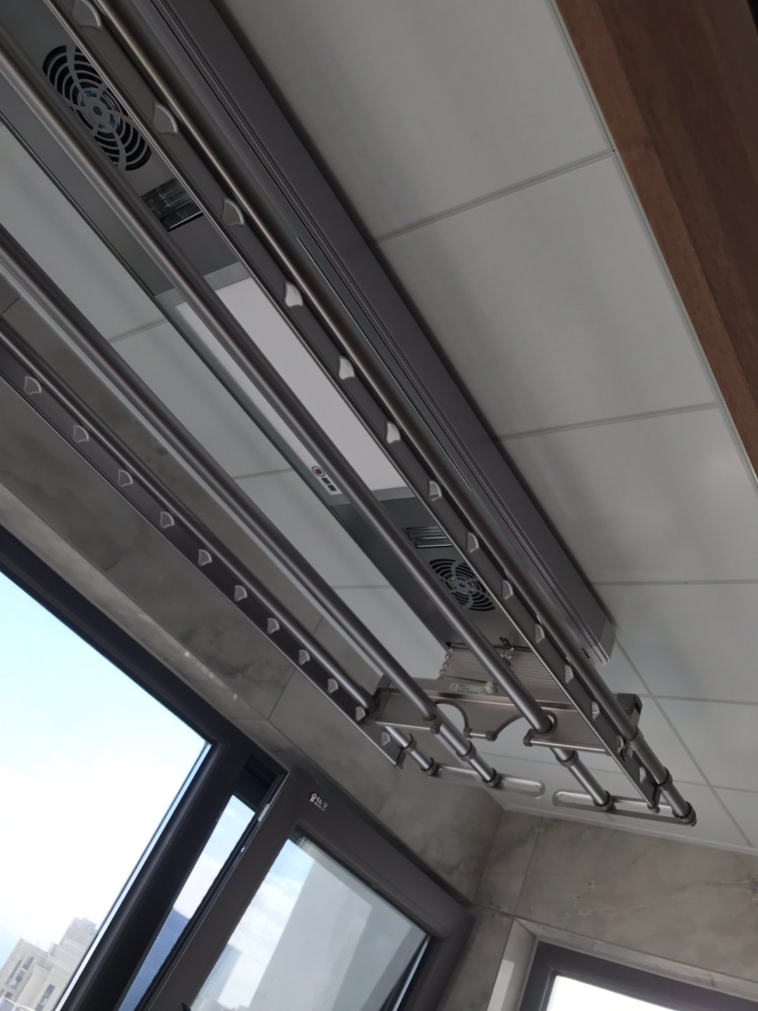 大家使用提醒:大家对晾霸lb01电动晾衣架怎么样看法如何?