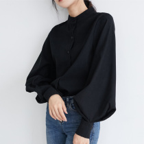 2021 Spring and Autumn New Hong Kong flavor retro collar single-breasted temperament lantern sleeves Joker loose shirt blouse