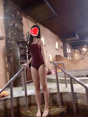 泡温泉去了还挺好看的就是大腿粗 泡温泉去了还挺好看的就是大腿粗