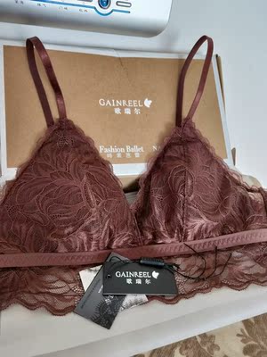 不错，不愧是品牌的东西，做工样式都很喜欢。最主要穿着舒适~今年流行无钢圈的内衣，真的好看又舒适，双十二购买更划算~😃😜😛😛😛