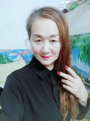 上身效果特别好，穿着舒服，质量好，面料柔软，款式特别喜欢，好评！