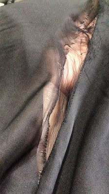 质量真的差!!!我买来一个月 穿了2次 第二次就破了 客服也没啥说的 就说赔个5块让我去修一下 关键破的根本没法修了 下次还是不买这种料子的 质量真的差!!!我买来一个月 穿了2次 第二次就破了 客服也没啥说的 就说赔个5块让我去修一下 关键破的根本没法修了 下次还是不买这种料子的