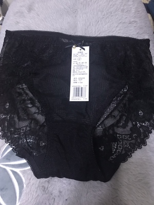 宝贝非常不错，定了两套内衣内裤，穿好了以后再来买