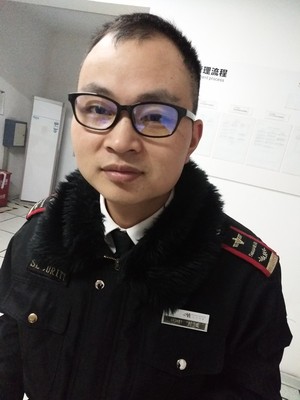分析美凯宁眼镜怎么样，实话说如何啊