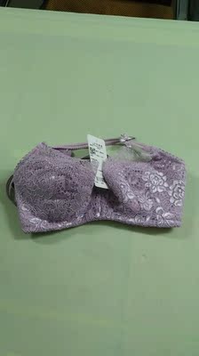 宝贝造型独特,裹胸舒服。挺拔性感,诱惑迷人。颜色纯正。 宝贝造型独特,裹胸舒服。挺拔性感,诱惑迷人。颜色纯正。