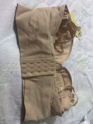 没试穿 后期追加评价吧！质感不错