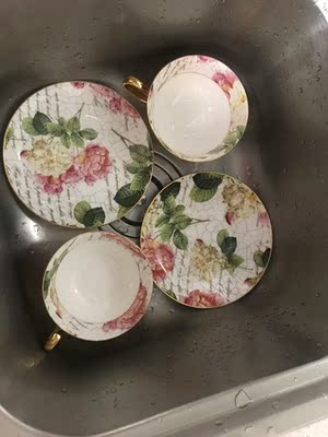 超级性感，不知道能否穿出去 感觉买大了一点点