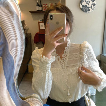 Spring Autumn Season Temperament White Lace Agaric Side Shirt Woman Design Sensation Small Crowd Fashion Foreign Air Long Sleeves Hitch