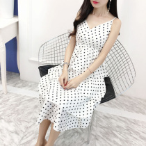 Chiffon polka dot suspender dress female spring and autumn cake dress 2021 new spring chic skirt V-neck long skirt summer