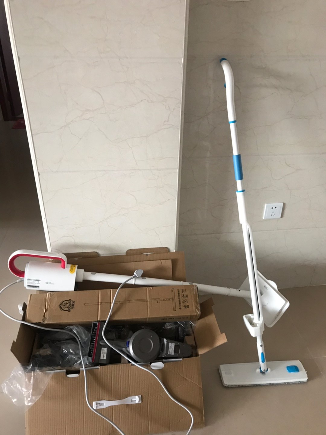 有没有人知道德尔玛蒸汽拖把怎么样对比使用感受好不好