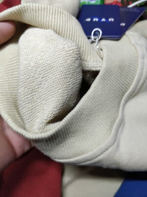 双十一打折购买的，质量不错，奈斯，特意拍了图片，穿上特阳光👍👍👍👍👍