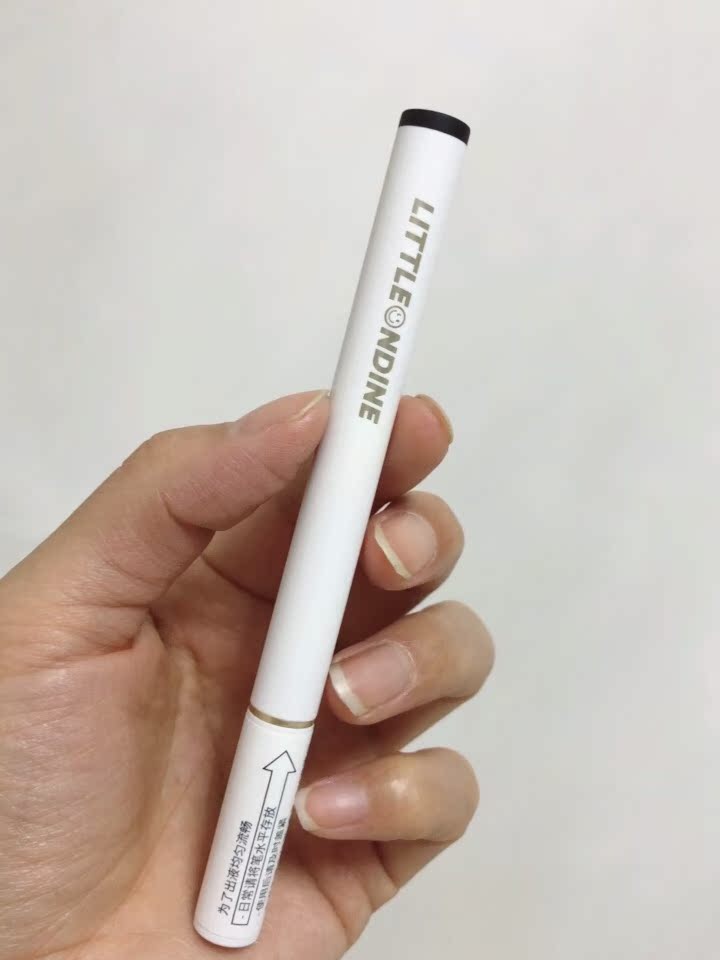 小奥汀哪国的眼线测评怎样?优缺点解密好不好?