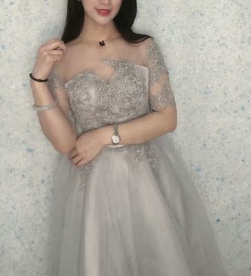 朋友推荐的，穿礼服用，露肩起来很好看的，本来想买硅胶的，但是觉得不太透气，就尝试了这种新款透气的，效果不错，美哒哒