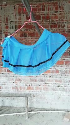 辣么大，人那么瘦这要怎么穿。