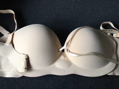 方便易穿，小胸福利，看视频很好学，还有备用的侧面粘的，不容易掉，买来夏天穿抹胸的裙子穿的，可以出去旅游了，哈哈哈哈，图片不够偷拿了其他买家的