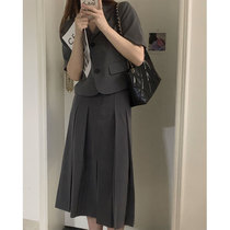 YouZIQI casual fashion suit is a thin summer thin summer thin short - sleeved suit with pleats
