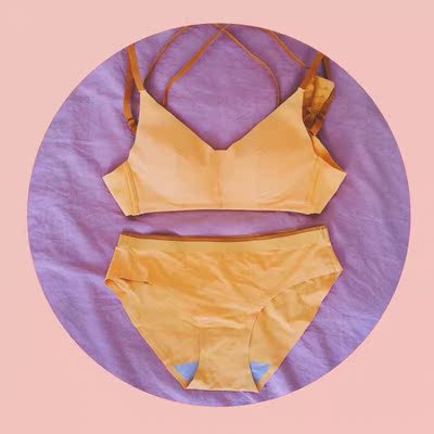 内衣质量不错 摸起来柔软 聚拢效果不错 挺好的 款式颜色也很漂亮 价格实惠棒棒哒