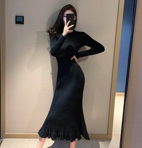 Super fairy Hepburn style small black dress 2020 new spring models long waist thin heart knitted dress